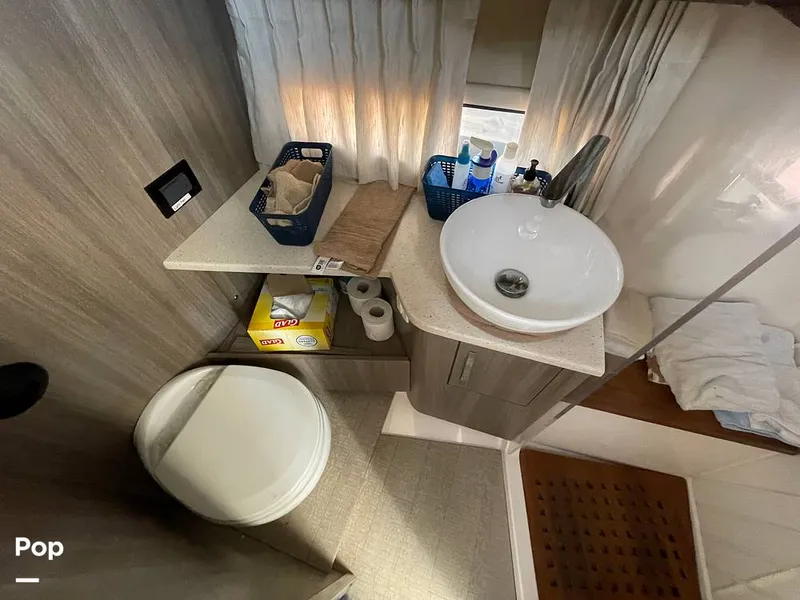 Slide: The Image of Regal 33 SAV 2019 - 16119136