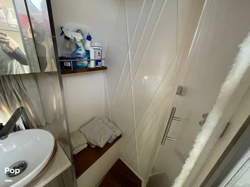 Slide: The Image of Regal 33 SAV 2019 - 16119235