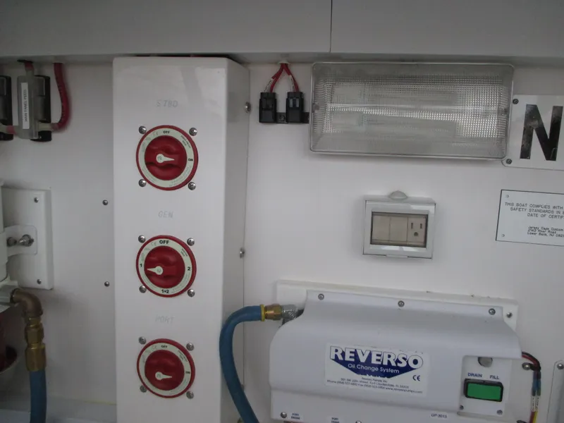 Slide: The Image of Jersey Cape Devil 36 Custom 2025 - 58