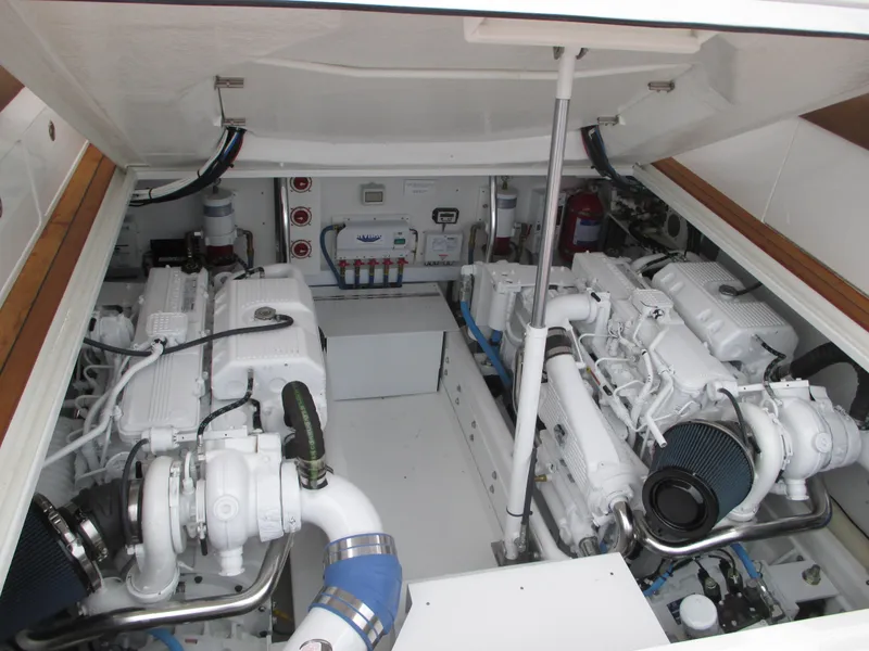 Slide: The Image of Jersey Cape Devil 36 Custom 2025 - 68