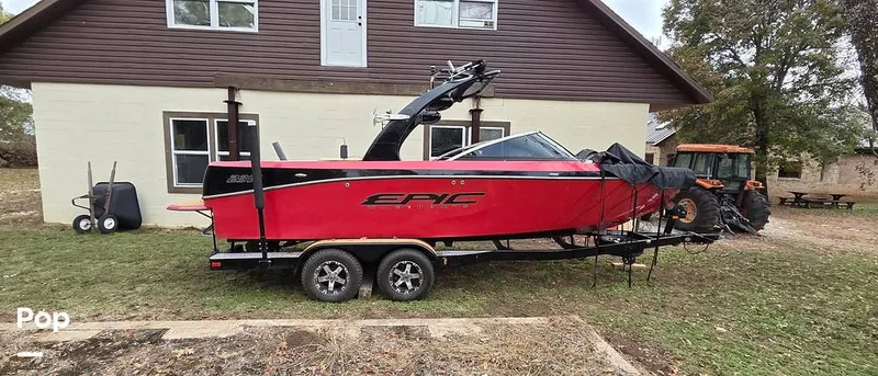 Slide: The Image of Epic 23V 2016 - 16076096