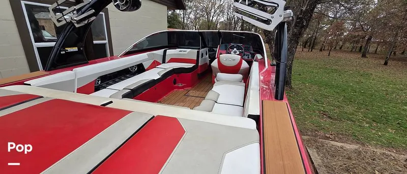 Slide: The Image of Epic 23V 2016 - 16076126