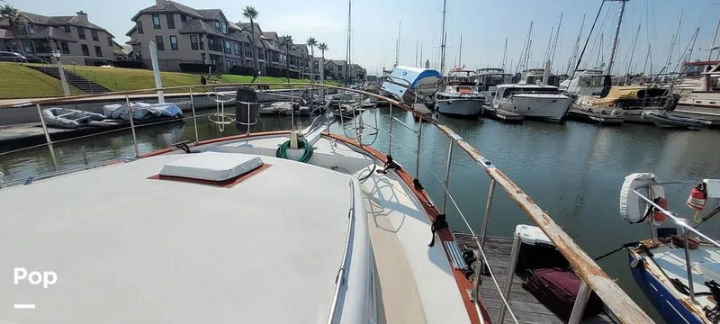 Slide: The Image of Marine Trader 42 Labelle 1984 - 15999242