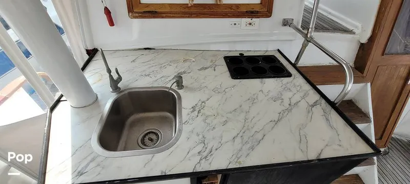 Slide: The Image of Marine Trader 42 Labelle 1984 - 16001327