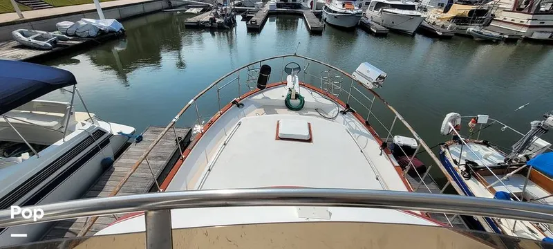 Slide: The Image of Marine Trader 42 Labelle 1984 - 15999247