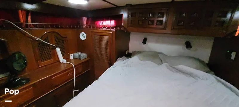 Slide: The Image of Marine Trader 42 Labelle 1984 - 15999256