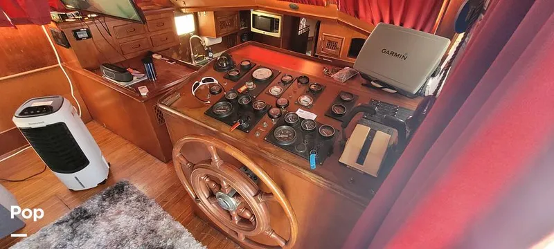 Slide: The Image of Marine Trader 42 Labelle 1984 - 16001246