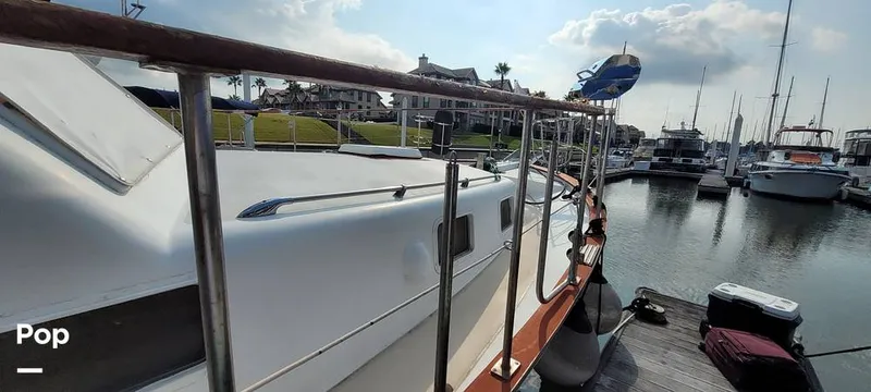 Slide: The Image of Marine Trader 42 Labelle 1984 - 16001253