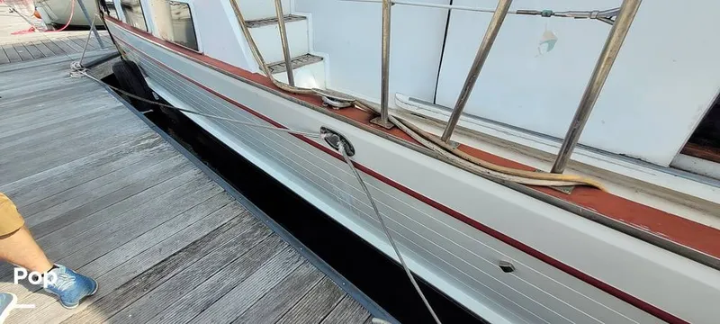 Slide: The Image of Marine Trader 42 Labelle 1984 - 16001258