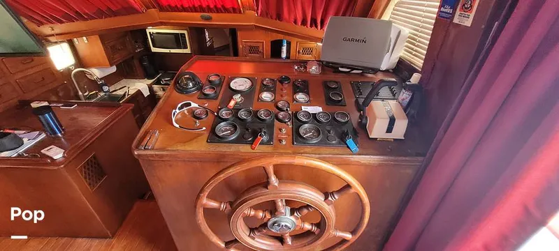 Slide: The Image of Marine Trader 42 Labelle 1984 - 16001267