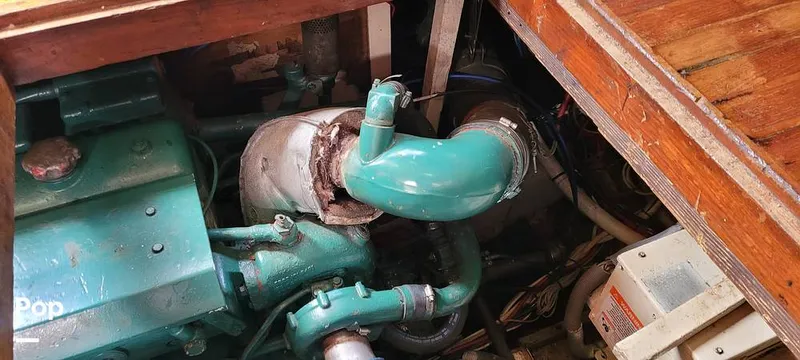 Slide: The Image of Marine Trader 42 Labelle 1984 - 16001284