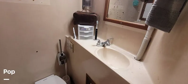 Slide: The Image of Marine Trader 42 Labelle 1984 - 16001309