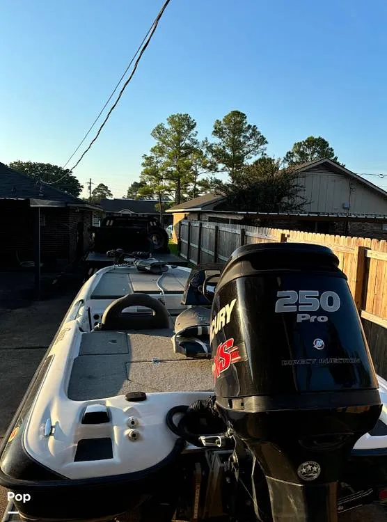 Slide: The Image of Bass Cat Cougar Advantage Elite 2012 - 15999499