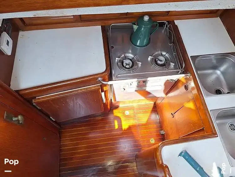 Slide: The Image of Gimbled Stove/oven/double Galley Sinks - 16059267