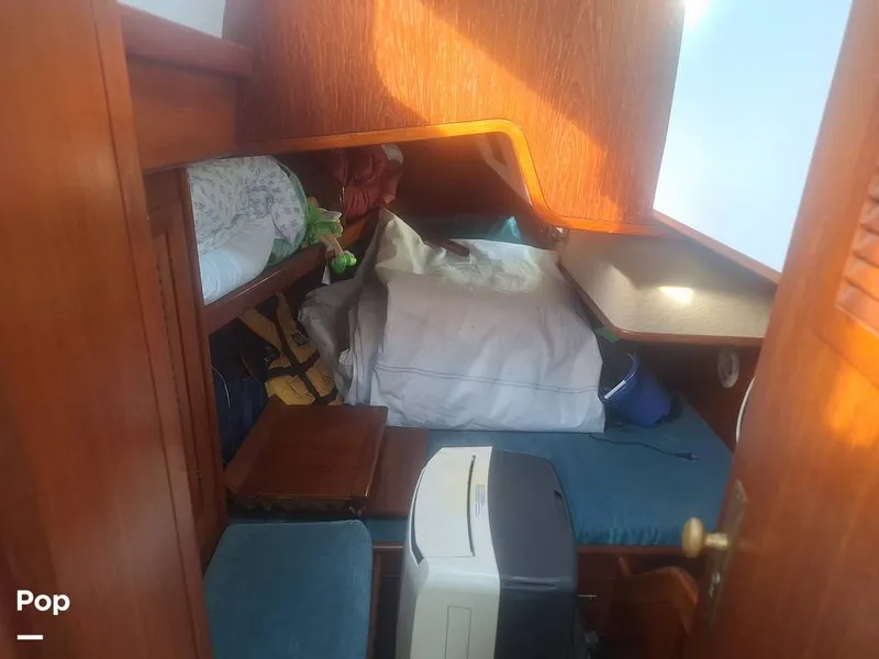 Slide: The Image of Berth - 16001078