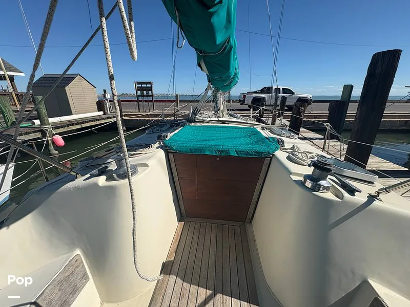 Slide: The Image of Companion Way - 16043846