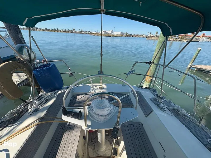 Slide: The Image of Steering Wheel/bimini - 16043847