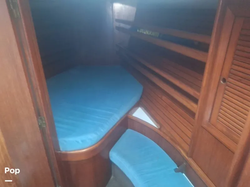 Slide: The Image of Berth - 16001083