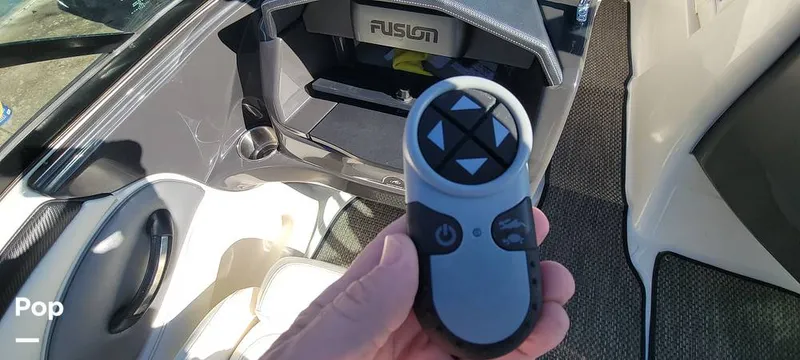 Slide: The Image of Wireless Remote For Spotlight - 16102872