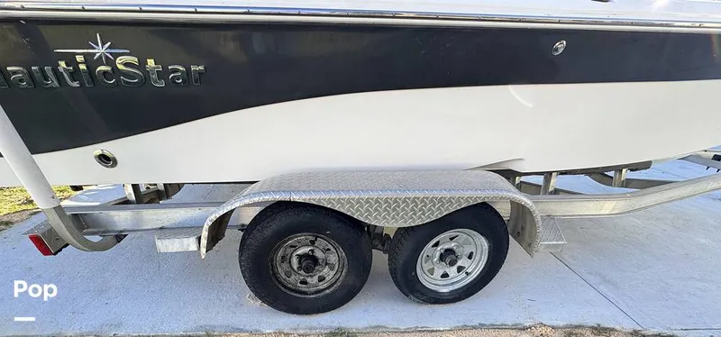 Slide: The Image of NauticStar 214XTS 2014 - 16027043