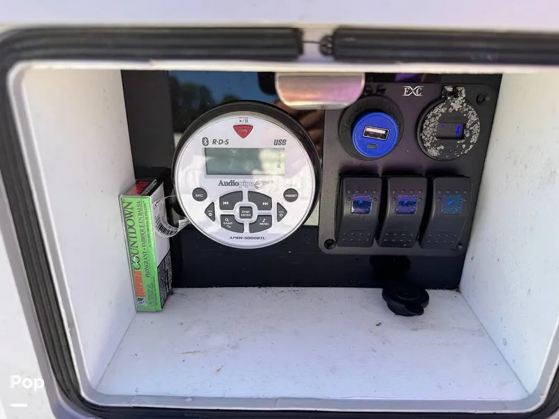 Slide: The Image of NauticStar 214XTS 2014 - 16027059