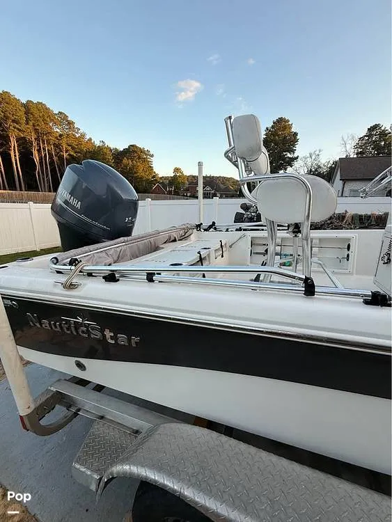 Slide: The Image of NauticStar 214XTS 2014 - 16005282