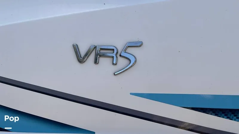 Slide: The Image of Bayliner VR5 2021 - 16077427