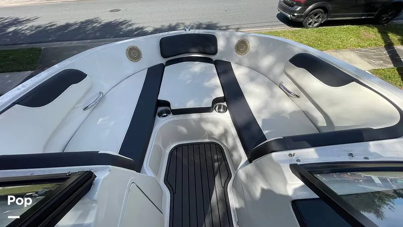 Slide: The Image of Bow Seating - 16077449