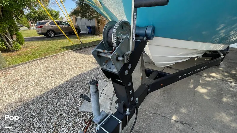 Slide: The Image of Bayliner VR5 2021 - 16077423