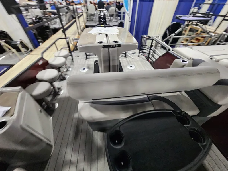 Slide: The Image of Starcraft CX23DLDHBARTT 2024 - 8