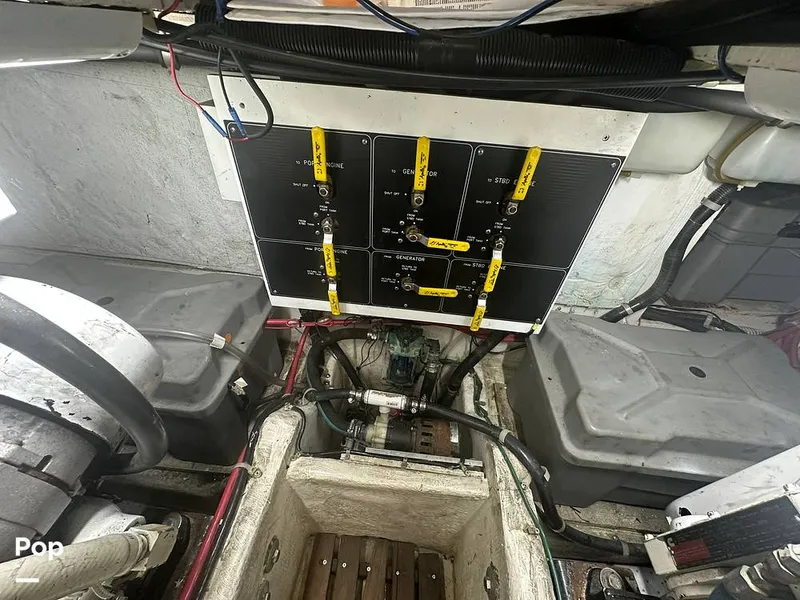 Slide: The Image of Bayliner 4087 Motor Yacht 1998 - 16029912