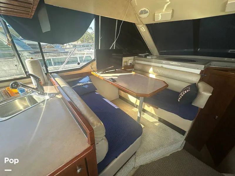 Slide: The Image of Bayliner 4087 Motor Yacht 1998 - 16030215