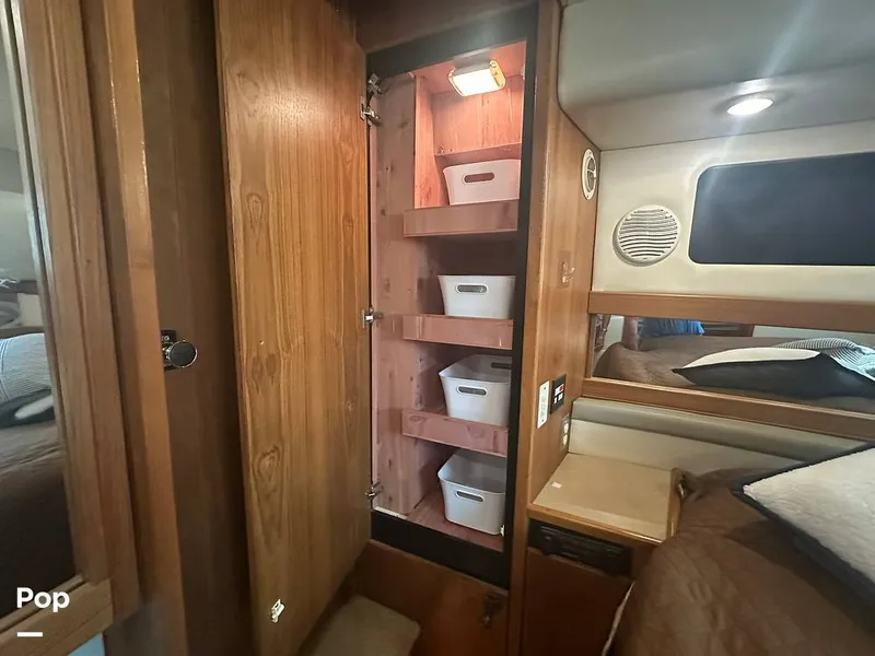 Slide: The Image of Bayliner 4087 Motor Yacht 1998 - 16029818