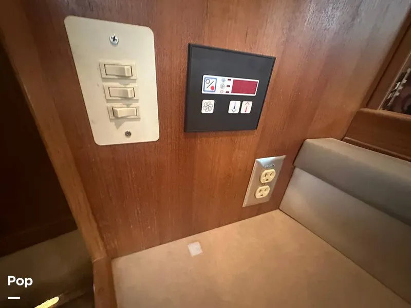 Slide: The Image of Bayliner 4087 Motor Yacht 1998 - 16029822