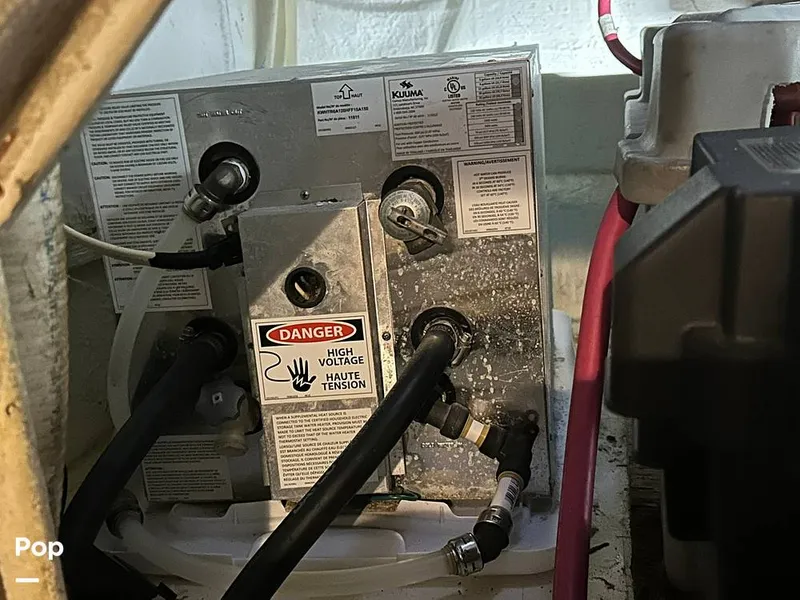 Slide: The Image of Bayliner 4087 Motor Yacht 1998 - 16029845