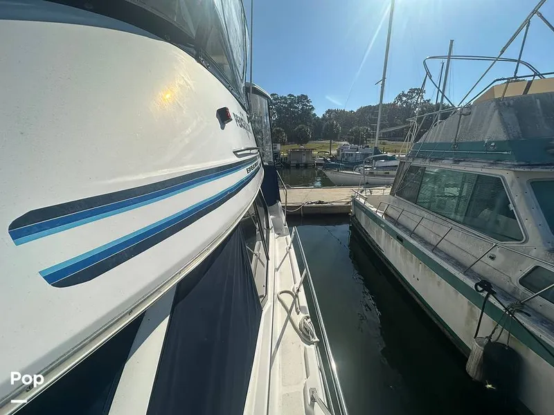 Slide: The Image of Bayliner 4087 Motor Yacht 1998 - 16029861