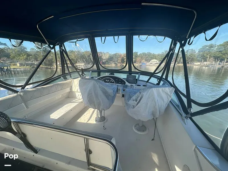 Slide: The Image of Bayliner 4087 Motor Yacht 1998 - 16029889