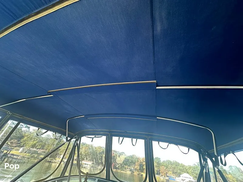 Slide: The Image of Bayliner 4087 Motor Yacht 1998 - 16029890