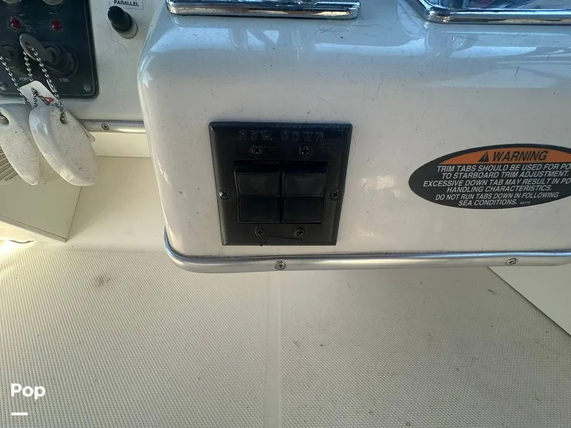 Slide: The Image of Bayliner 4087 Motor Yacht 1998 - 16029893