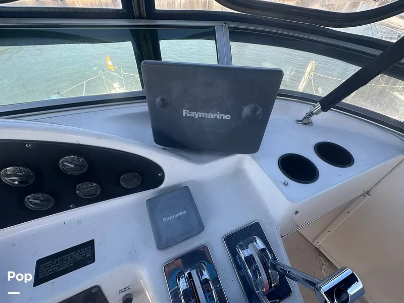 Slide: The Image of Bayliner 4087 Motor Yacht 1998 - 16029897