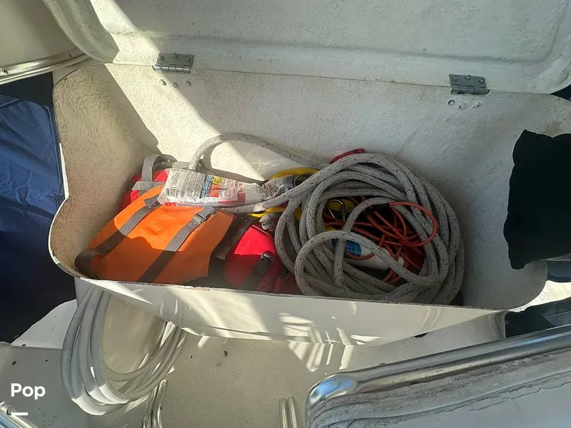 Slide: The Image of Bayliner 4087 Motor Yacht 1998 - 16029909