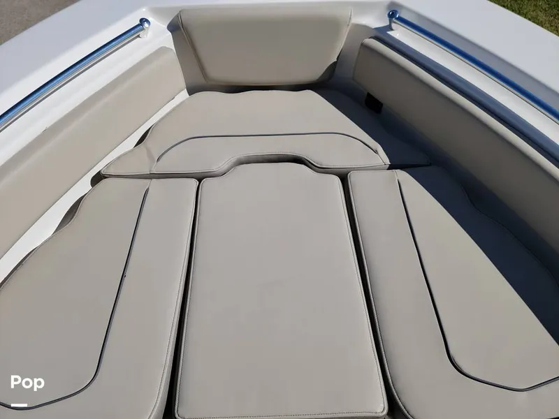 Slide: The Image of Bow Seating - 16055735