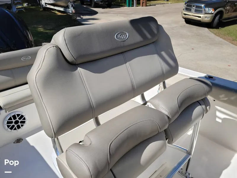 Slide: The Image of Bolster Seat - 16055771