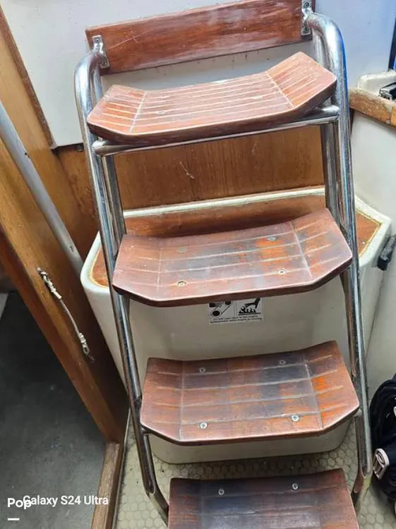 Slide: The Image of Catalina 320 Wing 2001 - 16005243