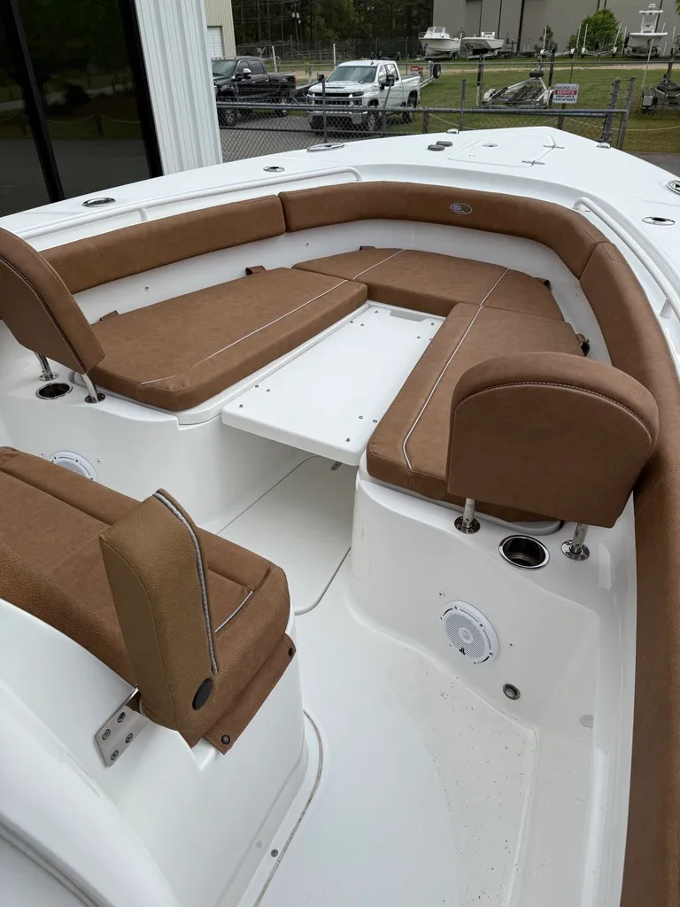 Slide: The Image of Sea Hunt Gamefish 30 FS 2023 - 23