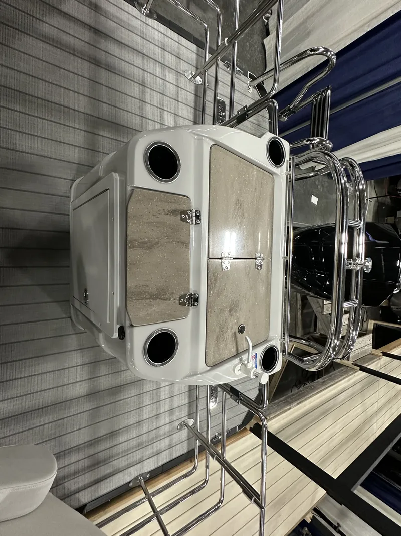 Slide: The Image of Starcraft EXS3HB4TT 2024 - 17