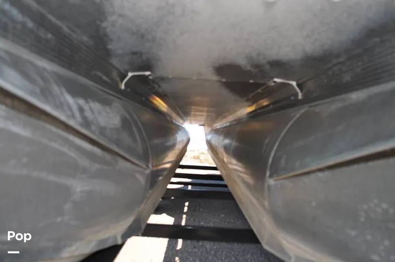 Slide: The Image of Avalon Catalina QL 2585 2019 - 16051722