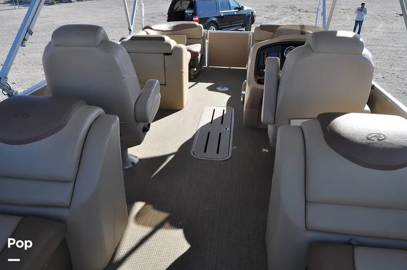 Slide: The Image of Avalon Catalina QL 2585 2019 - 16051706