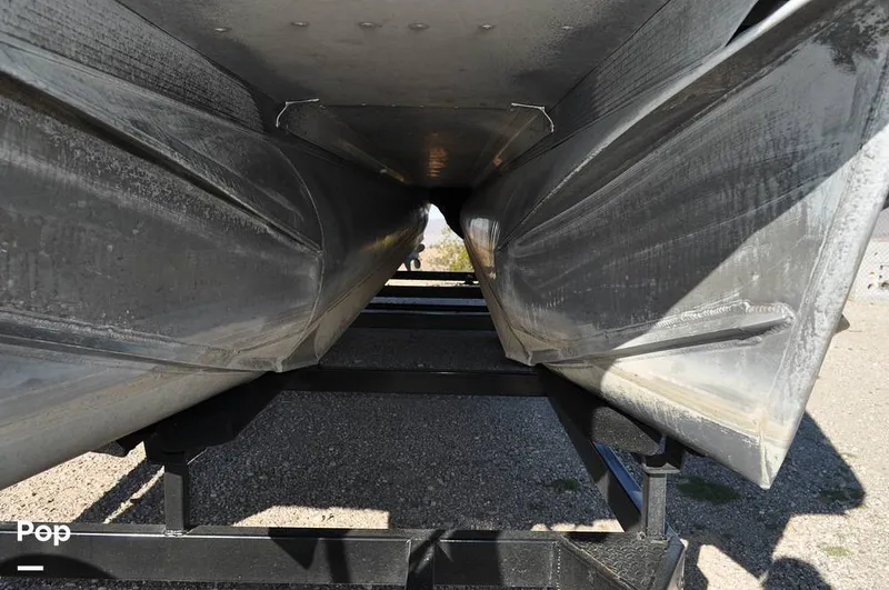 Slide: The Image of Avalon Catalina QL 2585 2019 - 16051724