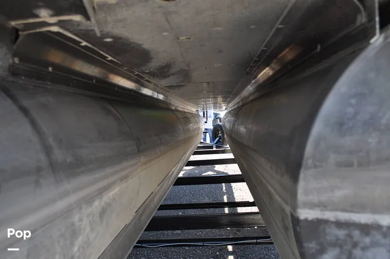 Slide: The Image of Avalon Catalina QL 2585 2019 - 16051733